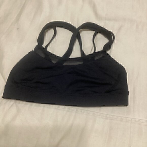 Lululemon Get  Down Bra size 4 black - Picture 1 of 8
